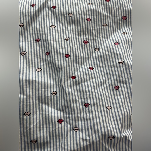 Kate Spade New York Women’s Top – Size Large Ruffle Sleeve Lip Detail - Picture 5 of 8